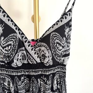 XL Maxi Dress Black and White Paisley Pattern Empire Waist